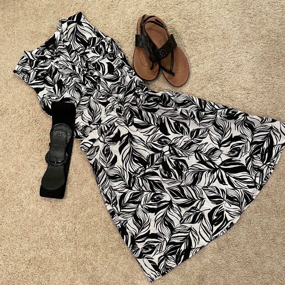 Mossimo black and white dress